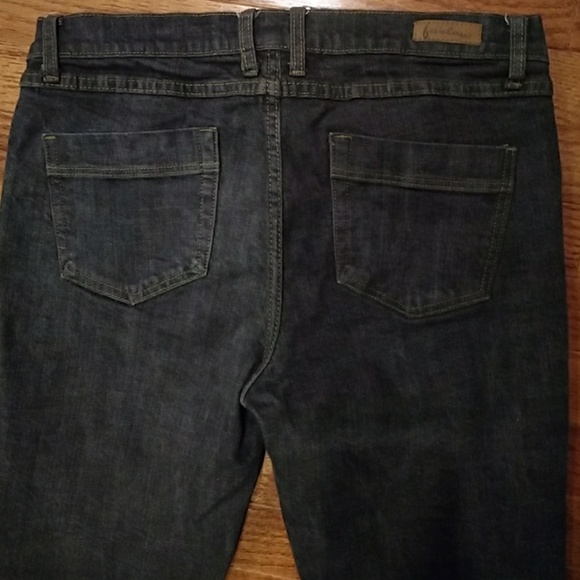 Farlow Jeans - Picture 4 of 4